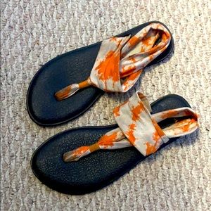 Women’s sandals